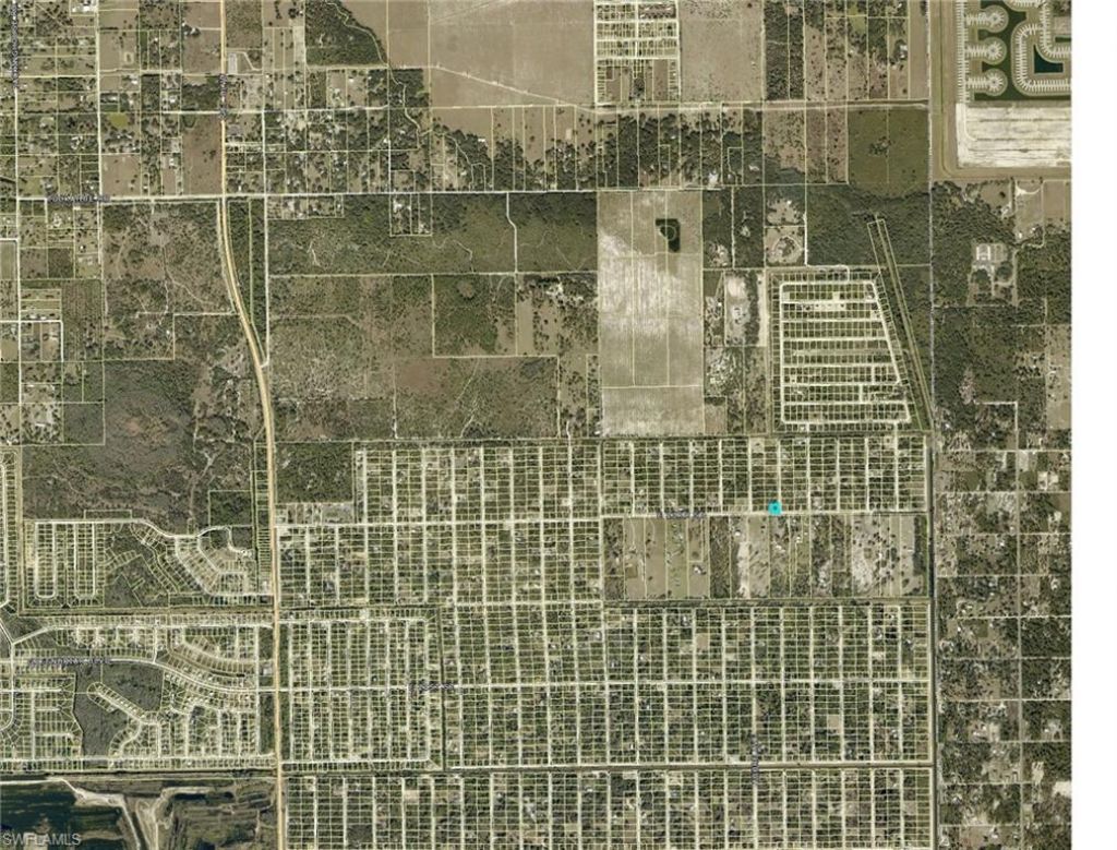 4007 E 23rd St, Alva, FL 33920 Photo