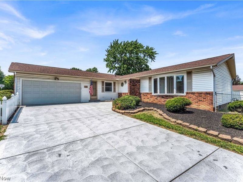 13574 Delaware Drive, Middleburg Heights, OH 44130 Photo 4