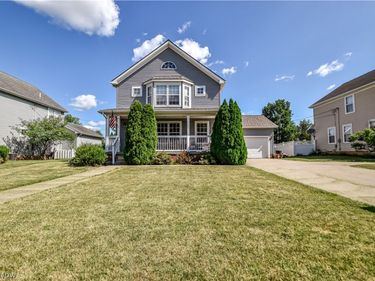 23851 Rockside Road, Bedford Heights, OH 44128