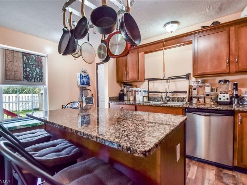 23851 Rockside Road, Bedford Heights, OH 44128 Photo 8