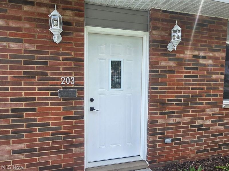 203 Paxton Road, Eastlake, OH 44095 Photo 2