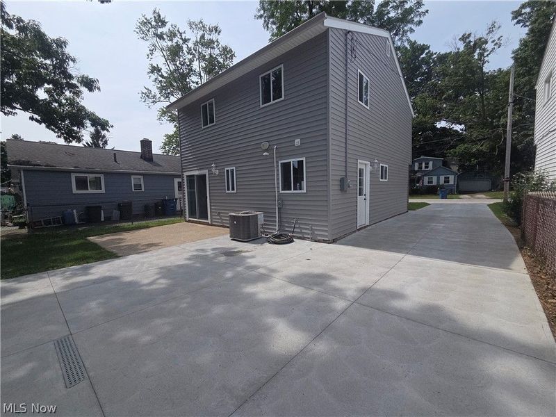 203 Paxton Road, Eastlake, OH 44095 Photo 32