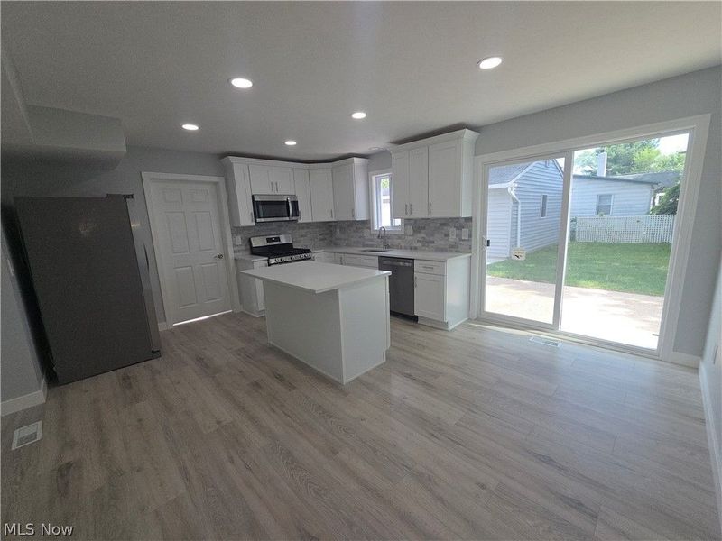 203 Paxton Road, Eastlake, OH 44095 Photo 7