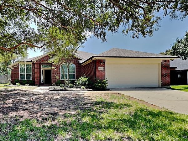 1626 Mallard Drive, Corinth, TX 76210
