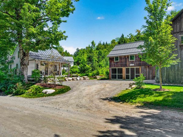 494-498 Goodaleville Road, Jamaica, VT 05343