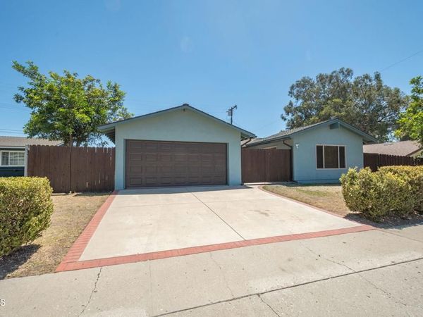 1334 Sevilla Street, Camarillo, CA 93010