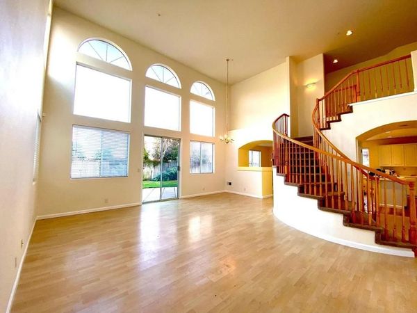 8 Lewis Circle, Salinas, CA 93906