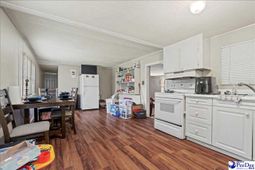 2805 Redwood Dr. photo 4