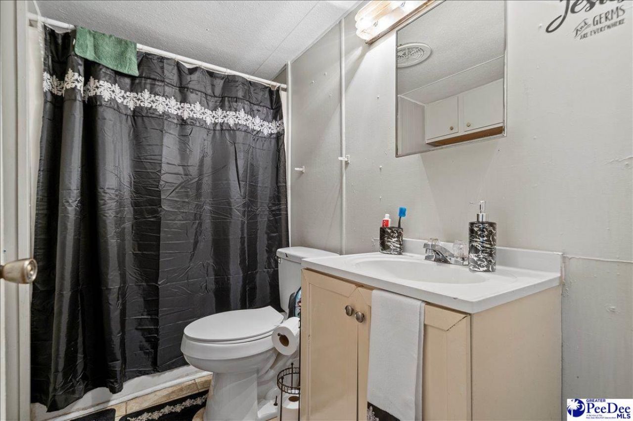 2805 Redwood Dr. Photo 6