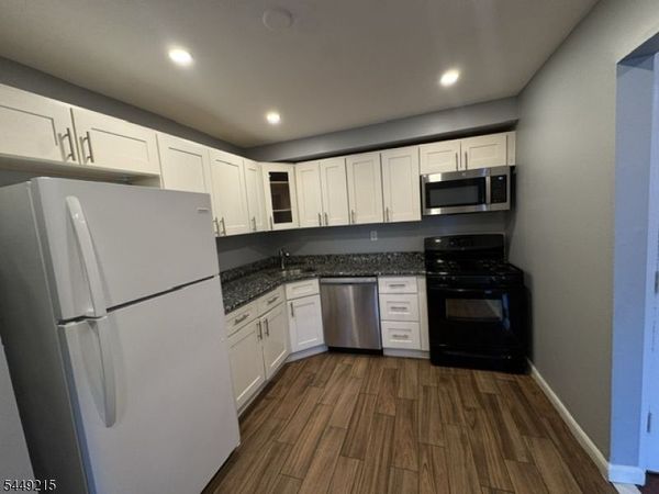 332 College Dr, Edison, NJ 08817