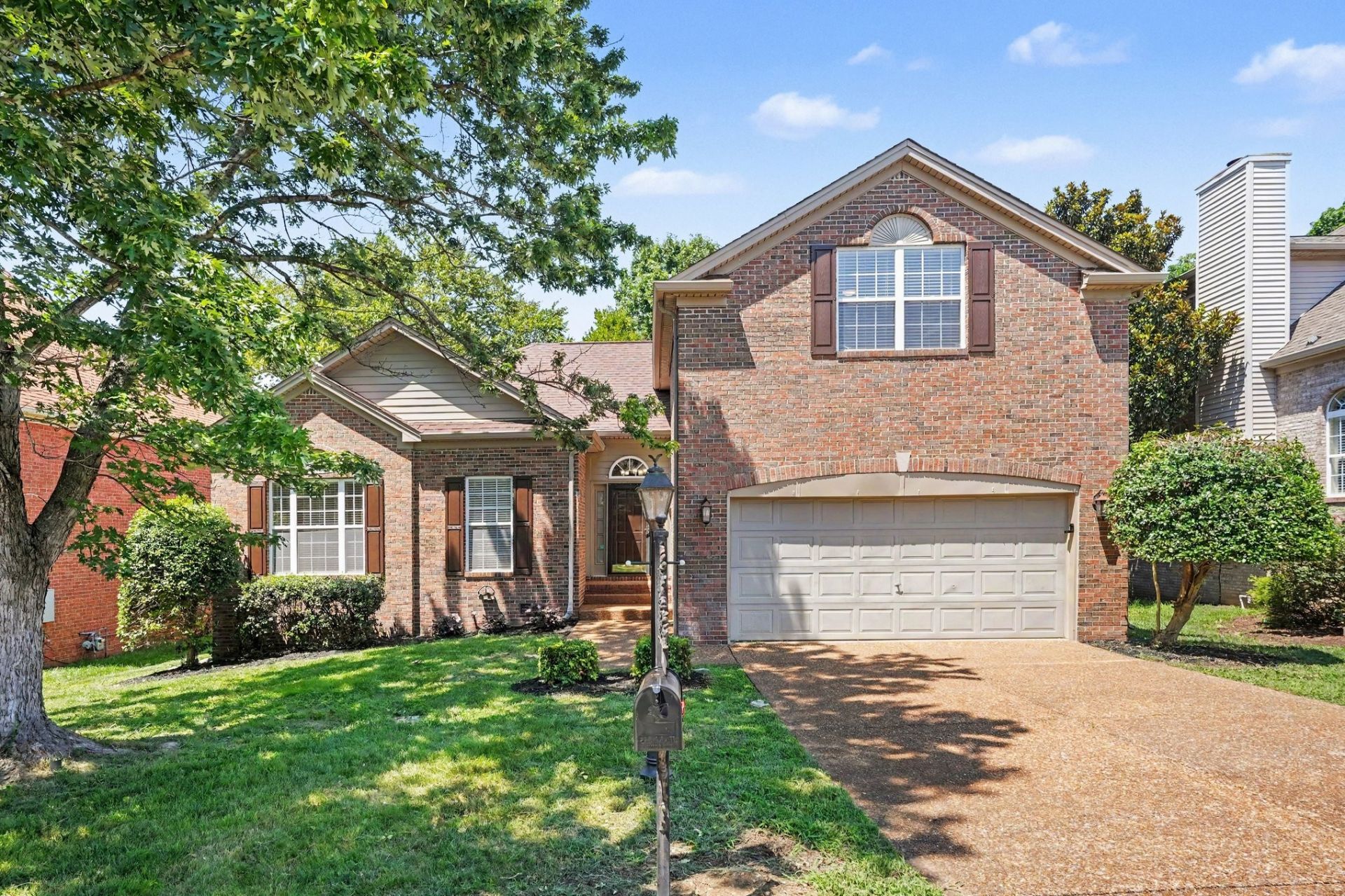 4844 Peninsula Pointe Dr, Hermitage, TN 37076 Main Photo