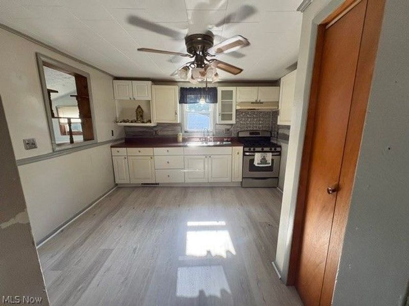 2047 Wilson Avenue NE, Warren, OH 44483 Photo 6