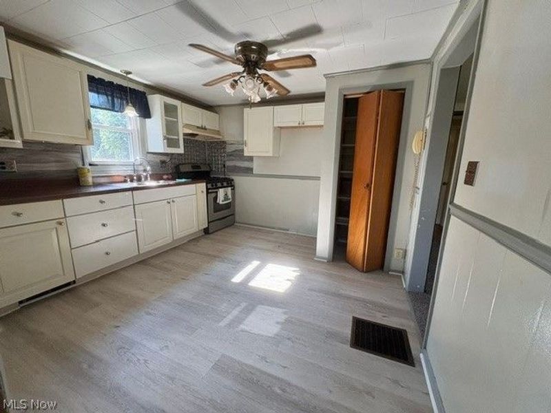 2047 Wilson Avenue NE, Warren, OH 44483 Photo 8