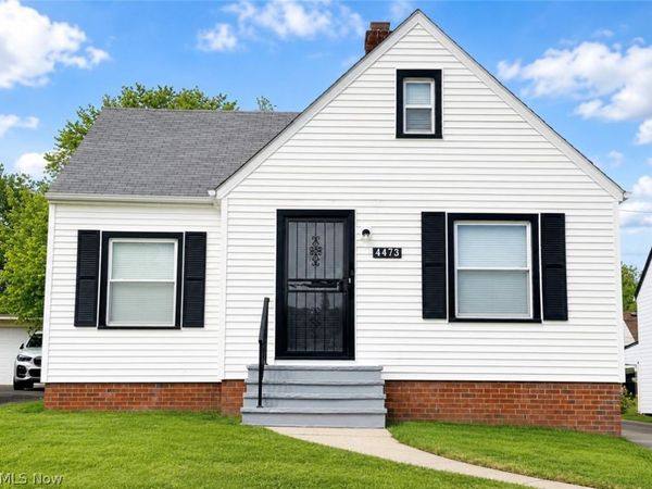 4473 Glenview Road , Warrensville Heights, OH 44128
