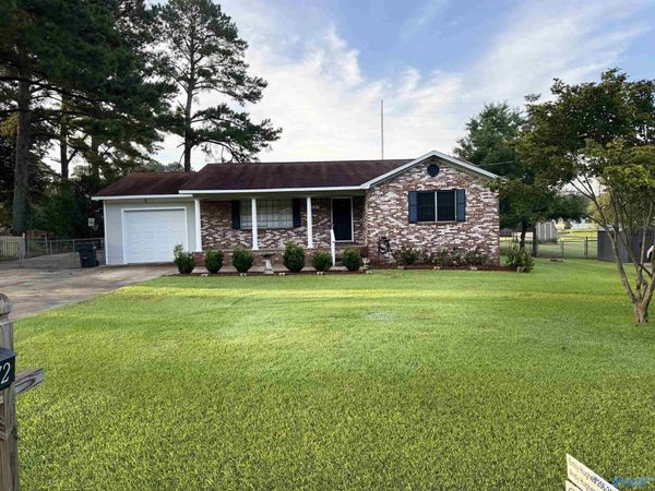 2689 Hillcrest Drive, Southside, AL 35907