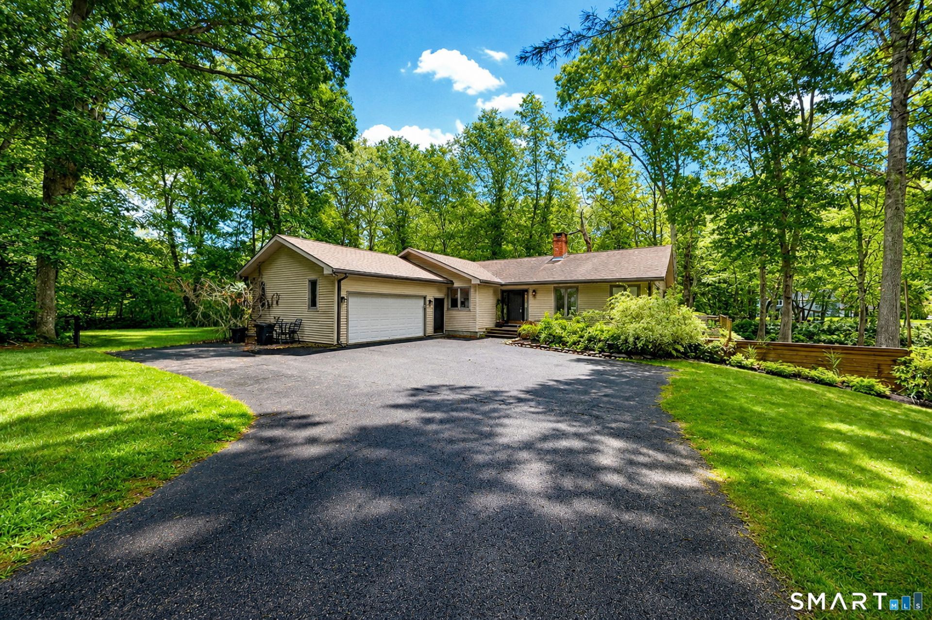 147 Johnson Pond, Westbrook, CT 06498 Main Photo