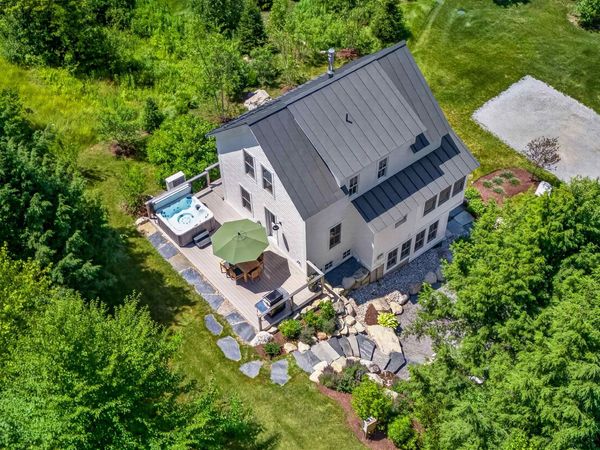 564 Goodaleville Road, Jamaica, VT 05343