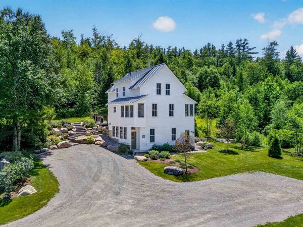 564 Goodaleville Road, Jamaica, VT 05343