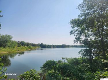 6008 Sun Lake Drive, Plattsmouth, NE 68048
