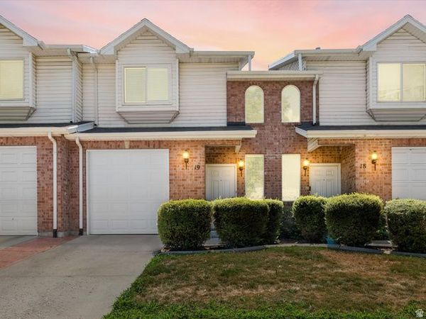 105 W PENEREGRINE N, Unit 19, Bountiful, UT 84010
