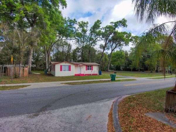 1135 E Voorhis Avenue , Unit M, Deland, FL 32724