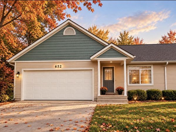 652 Oriole Court, Middleville, MI 49333