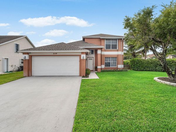 139 ROYAL PINE Circle S, Royal Palm Beach, FL 33411