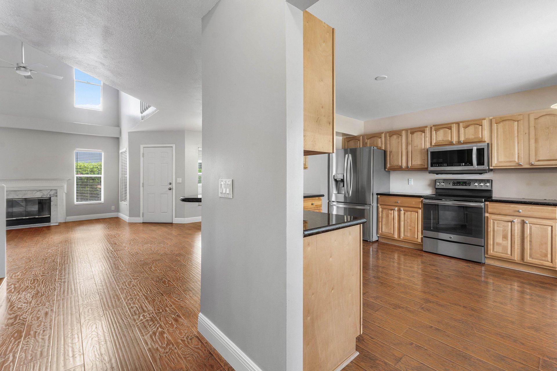 139 Royal Pine Circle S, Royal Palm Beach, FL 33411 Photo