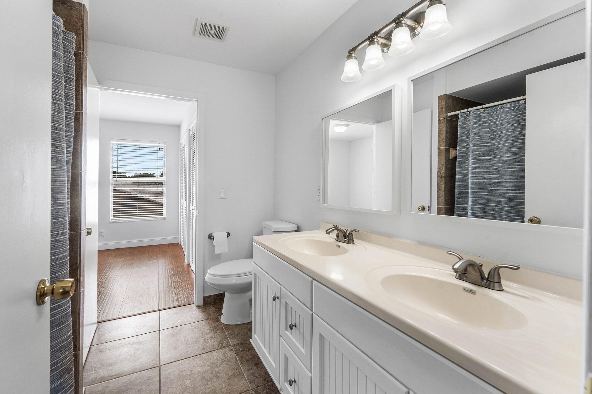 139 Royal Pine Circle S, Royal Palm Beach, FL 33411 Photo