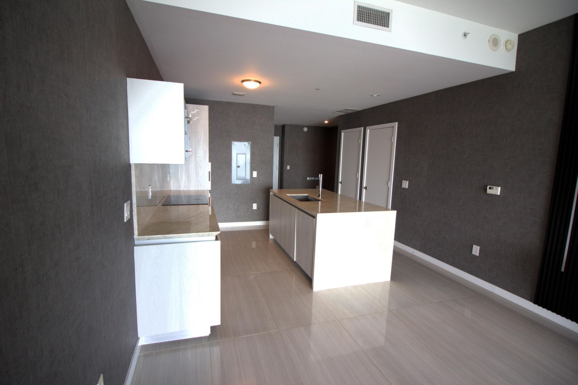 480 NE 31st Street, Unit 906, Miami, FL 33137 Photo