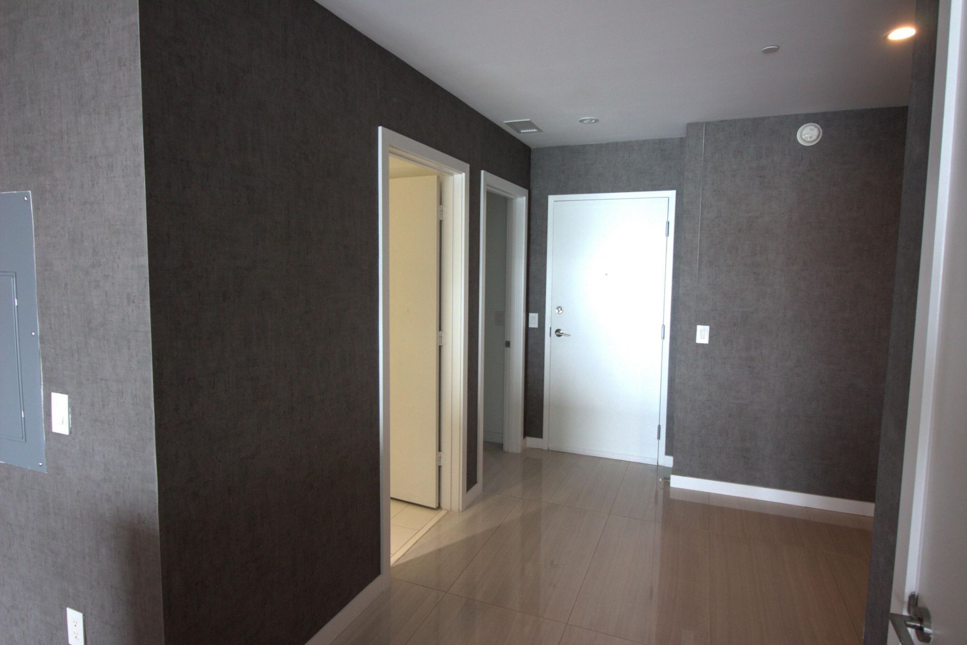 480 NE 31st Street, Unit 906, Miami, FL 33137 Photo