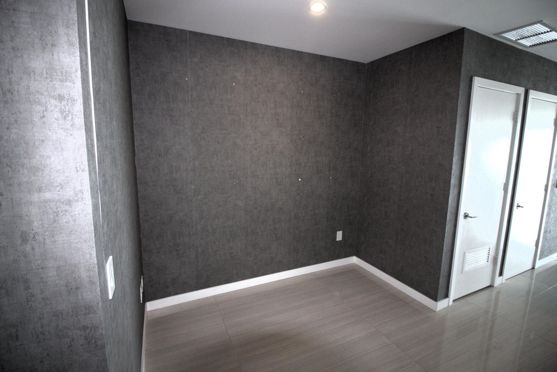 480 NE 31st Street, Unit 906, Miami, FL 33137 Photo