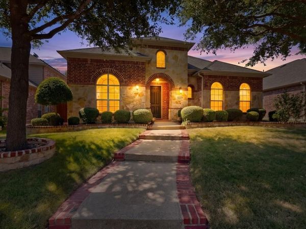 15827 Buffalo Creek Drive , Frisco, TX 75035