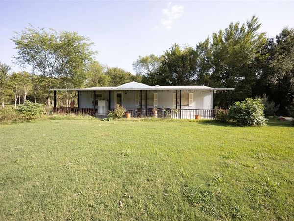 15960 Four Oaks Drive, Kemp, TX 75143
