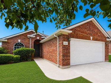 6641 Sierra Madre Drive, Fort Worth, TX 76179
