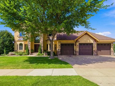 1008 Newhall Drive, Faribault, MN 55021