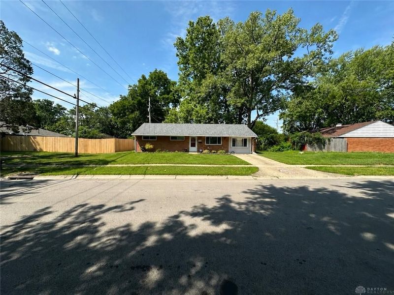 6355 Chippingdon Drive, Huber Heights, OH 45424 Photo 1