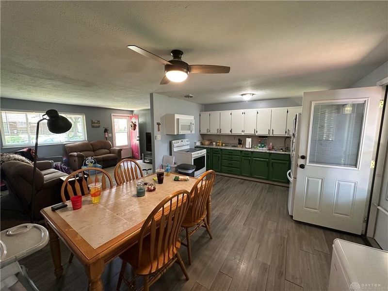 6355 Chippingdon Drive, Huber Heights, OH 45424 Photo 11