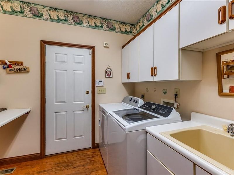 2464 Shenandoah Drive, Troy, OH 45373 Photo 23