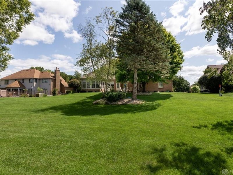 2464 Shenandoah Drive, Troy, OH 45373 Photo 7