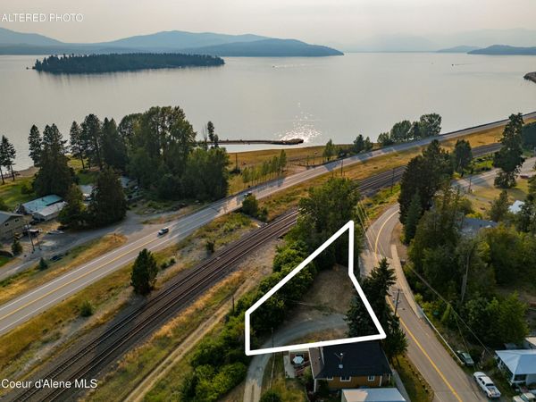 531 Wellington PL, Hope, ID 83836