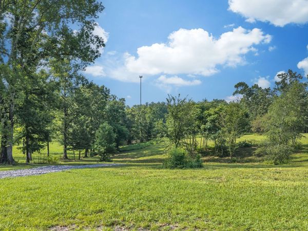 0 Hwy 70 East , Unit 1, Mc Ewen, TN 37101