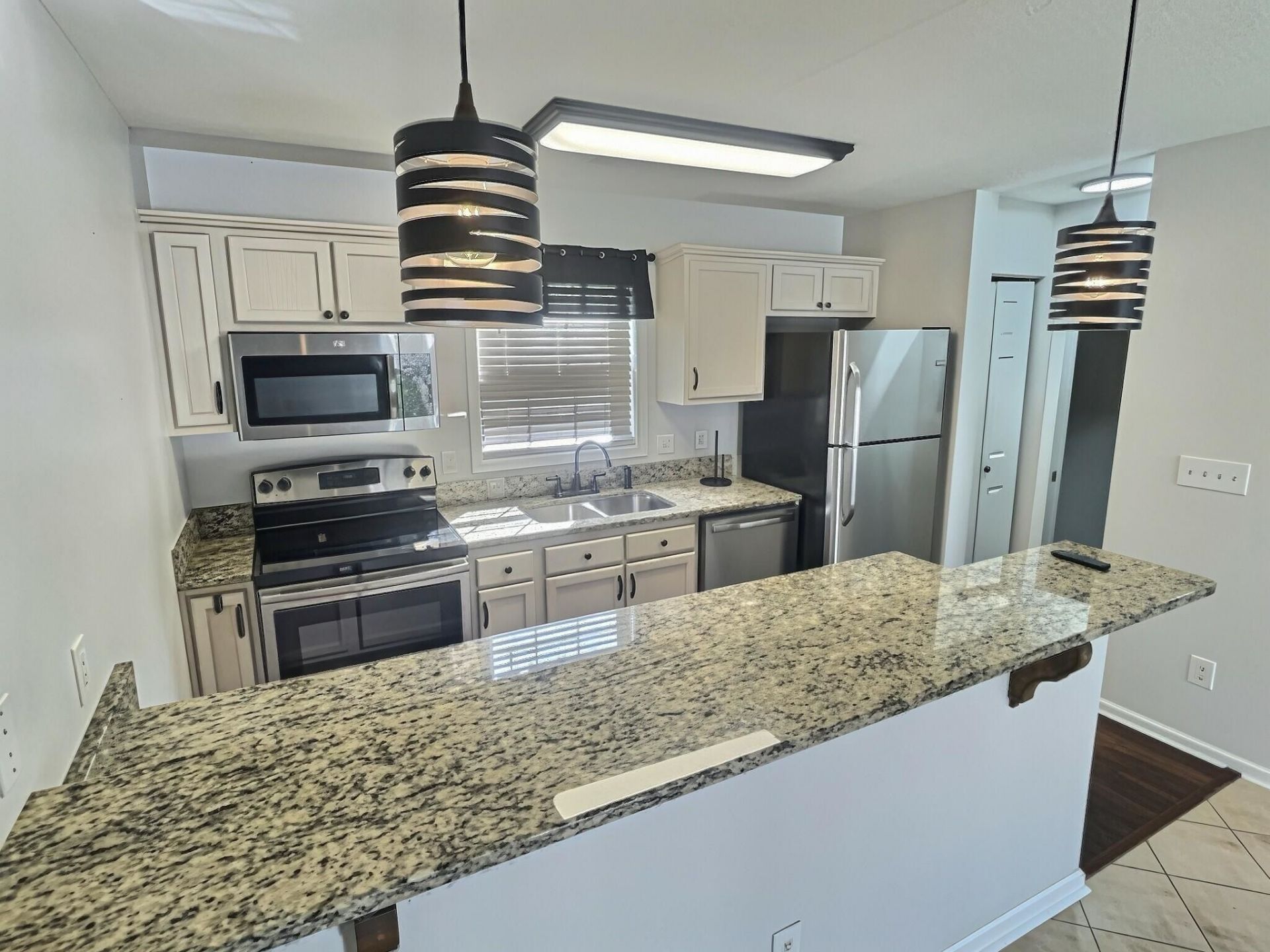 6500 Colonial Dr. Photo 10