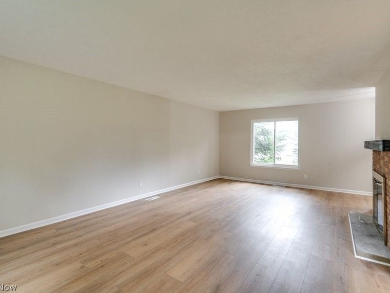 26941 Adele Lane, Olmsted Falls, OH 44138 Photo 12