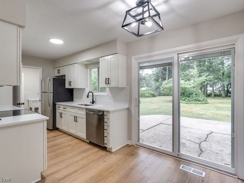 26941 Adele Lane, Olmsted Falls, OH 44138 Photo 13