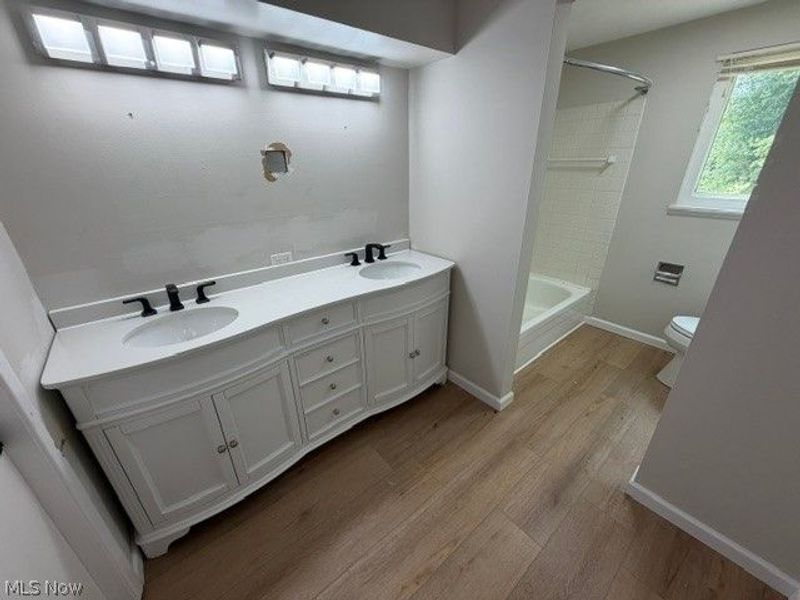 26941 Adele Lane, Olmsted Falls, OH 44138 Photo 16