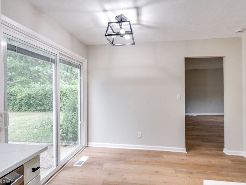 26941 Adele Lane, Olmsted Falls, OH 44138 Photo 17
