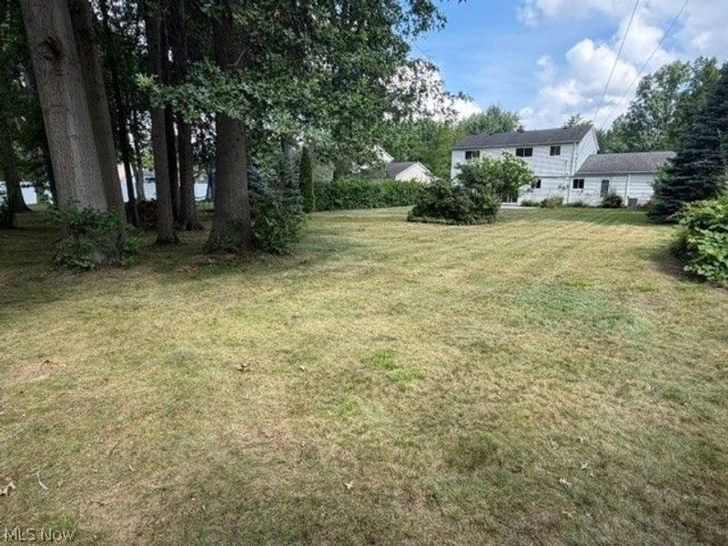 26941 Adele Lane, Olmsted Falls, OH 44138 Photo 2