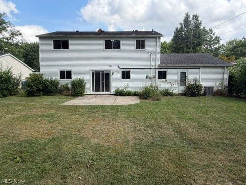 26941 Adele Lane, Olmsted Falls, OH 44138 Photo 3