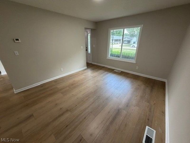 26941 Adele Lane, Olmsted Falls, OH 44138 Photo 7
